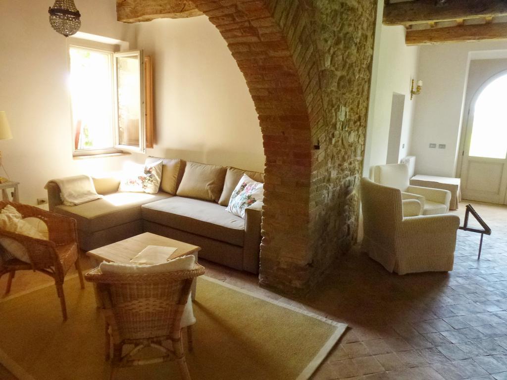 Casarciccia Pensionat Todi Rum bild