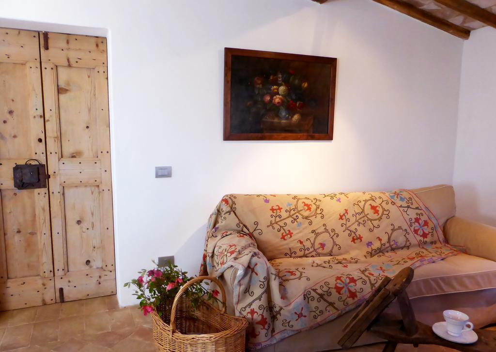 Casarciccia Pensionat Todi Rum bild