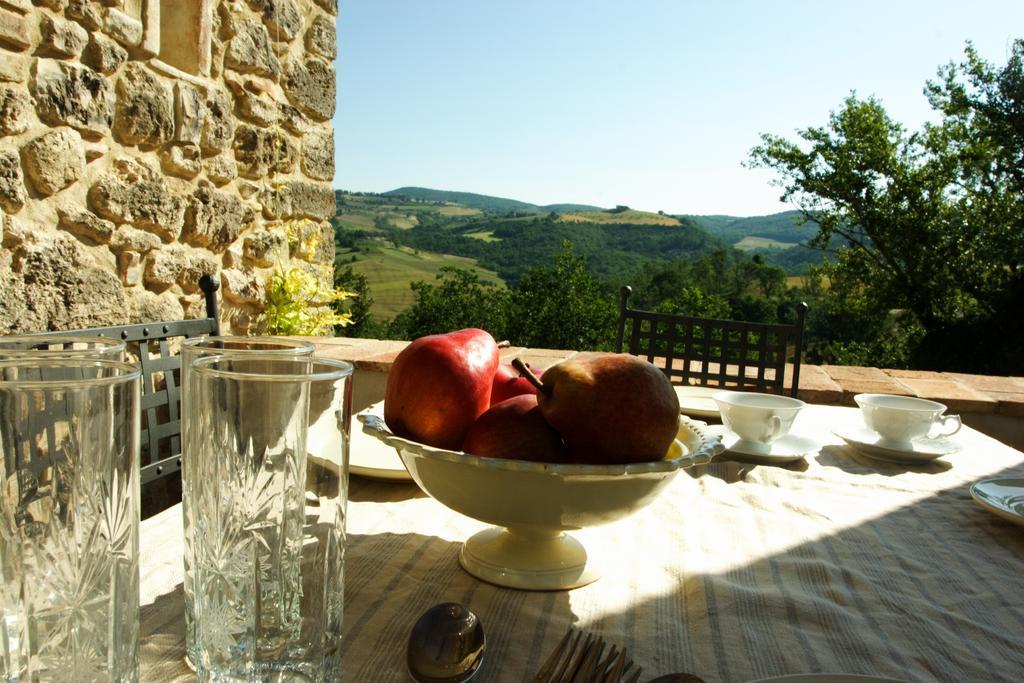 Casarciccia Pensionat Todi Rum bild