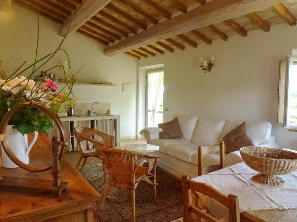Casarciccia Pensionat Todi Rum bild